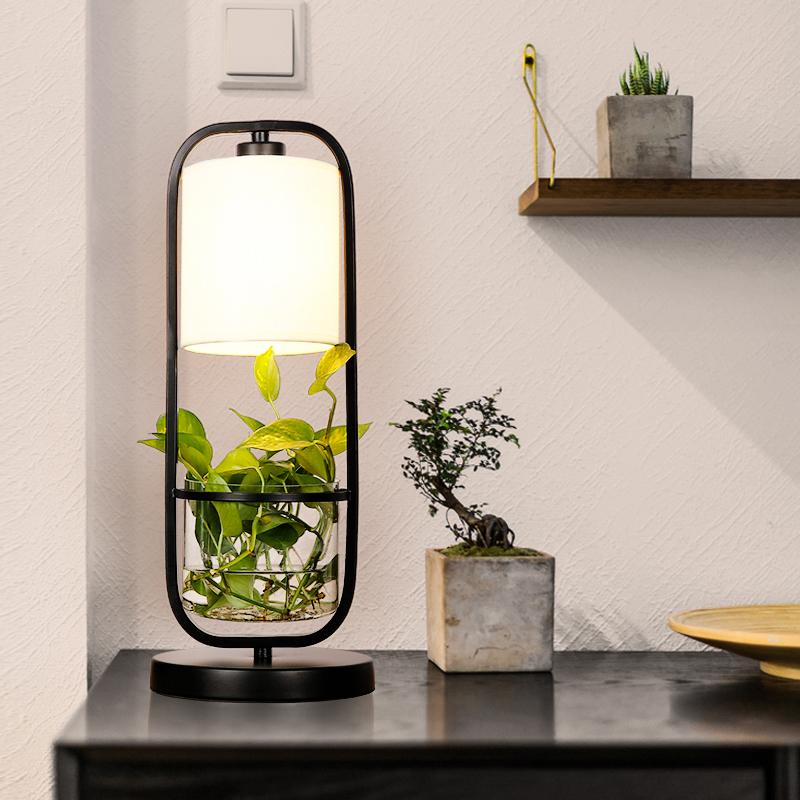 Augustus - Rahmen-Pflanzgefäß LED-Schreibtischlampe