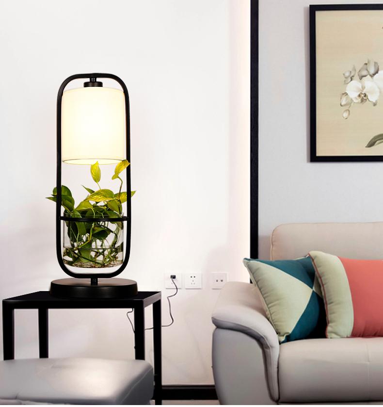 Augustus - Rahmen-Pflanzgefäß LED-Schreibtischlampe
